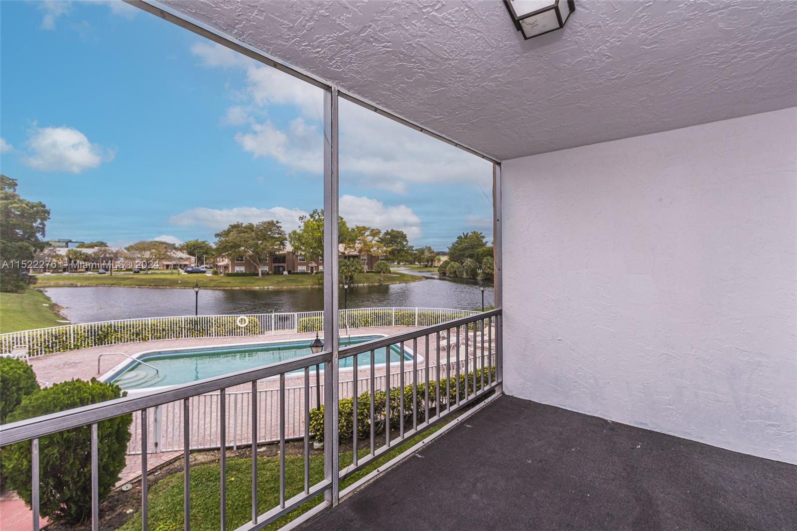 2850 Forest Hills Blvd, Coral Springs, FL, 33065 United States, 2 Bedrooms Bedrooms, ,2 BathroomsBathrooms,Residential,For Sale,Forest Hills Blvd,A11522276