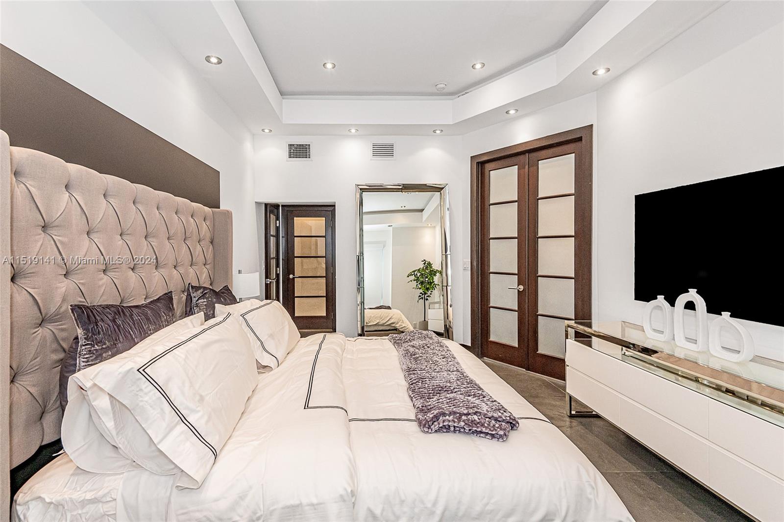 2301 Collins Ave 1605, Miami Beach, Florida 33139, 1 Bedroom Bedrooms, ,1 BathroomBathrooms,Residentiallease,For Rent,2301 Collins Ave 1605,A11519141