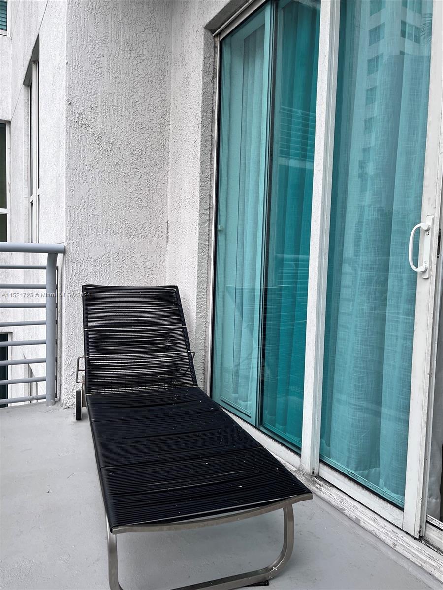 234 NE 3rd St 1004, Miami, Florida 33132, 1 Bedroom Bedrooms, ,1 BathroomBathrooms,Residentiallease,For Rent,234 NE 3rd St 1004,A11521726