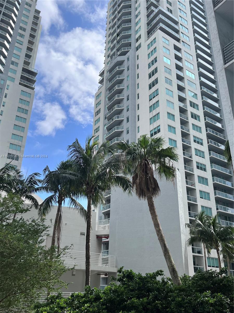 234 NE 3rd St 1004, Miami, Florida 33132, 1 Bedroom Bedrooms, ,1 BathroomBathrooms,Residentiallease,For Rent,234 NE 3rd St 1004,A11521726