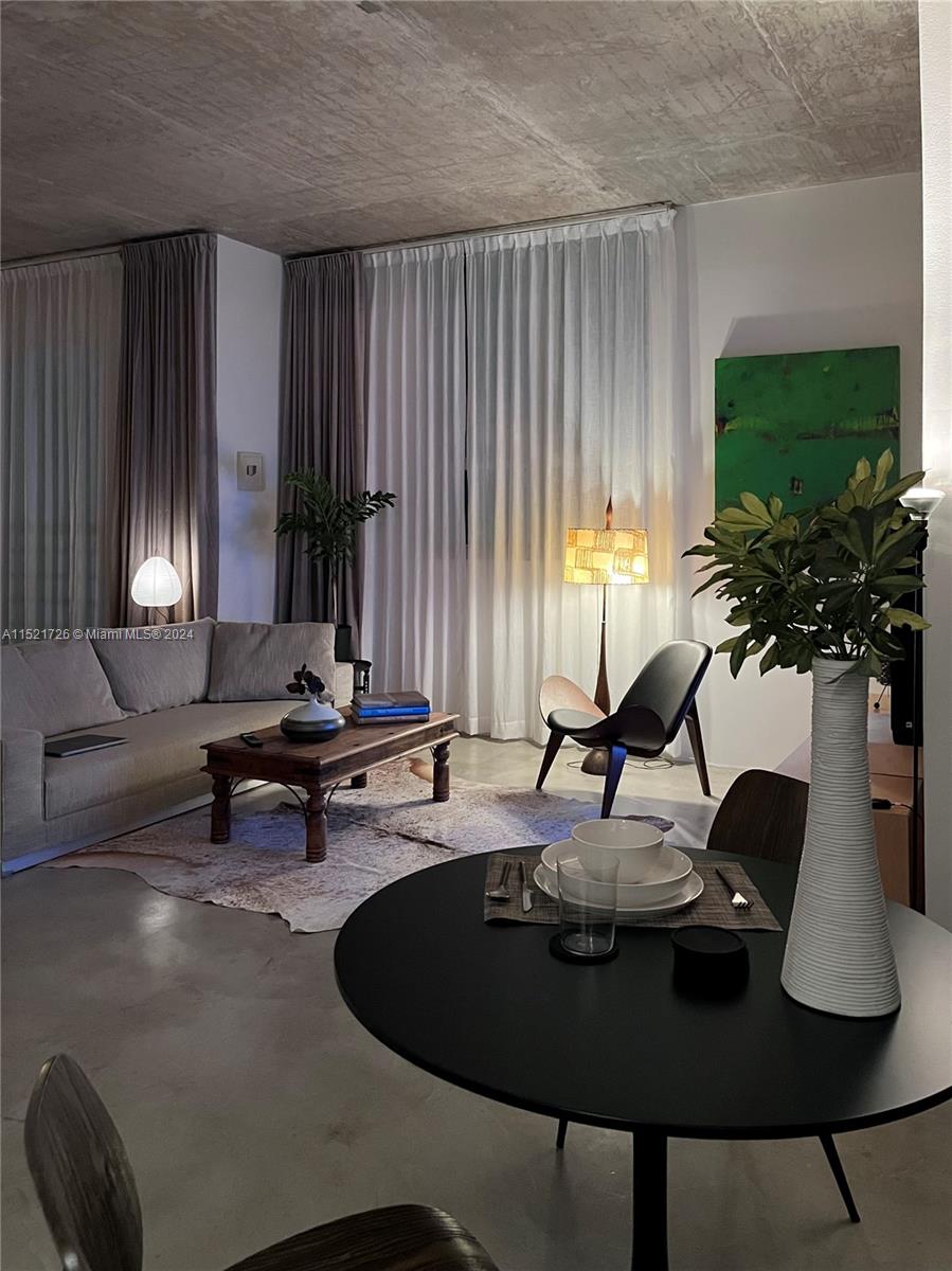 234 NE 3rd St 1004, Miami, Florida 33132, 1 Bedroom Bedrooms, ,1 BathroomBathrooms,Residentiallease,For Rent,234 NE 3rd St 1004,A11521726