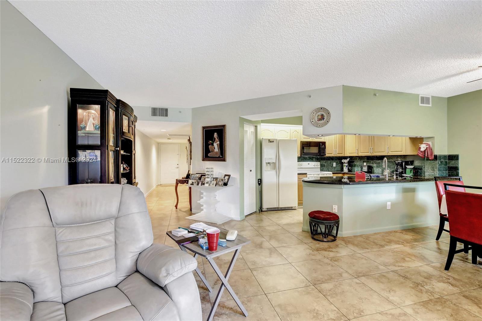 12650 15th St, Pembroke Pines, FL, 33027 United States, 1 Bedroom Bedrooms, ,1 BathroomBathrooms,Residential,For Sale,15th St,A11522322