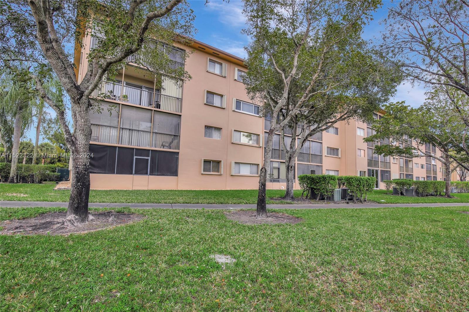 12650 15th St, Pembroke Pines, FL, 33027 United States, 1 Bedroom Bedrooms, ,1 BathroomBathrooms,Residential,For Sale,15th St,A11522322