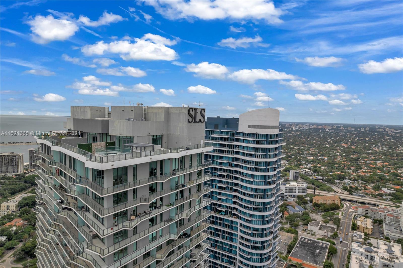 1300 Miami Ave, Miami, FL, 33130 United States, 1 Bedroom Bedrooms, ,1 BathroomBathrooms,Residential,For Sale,Miami Ave,A11521365