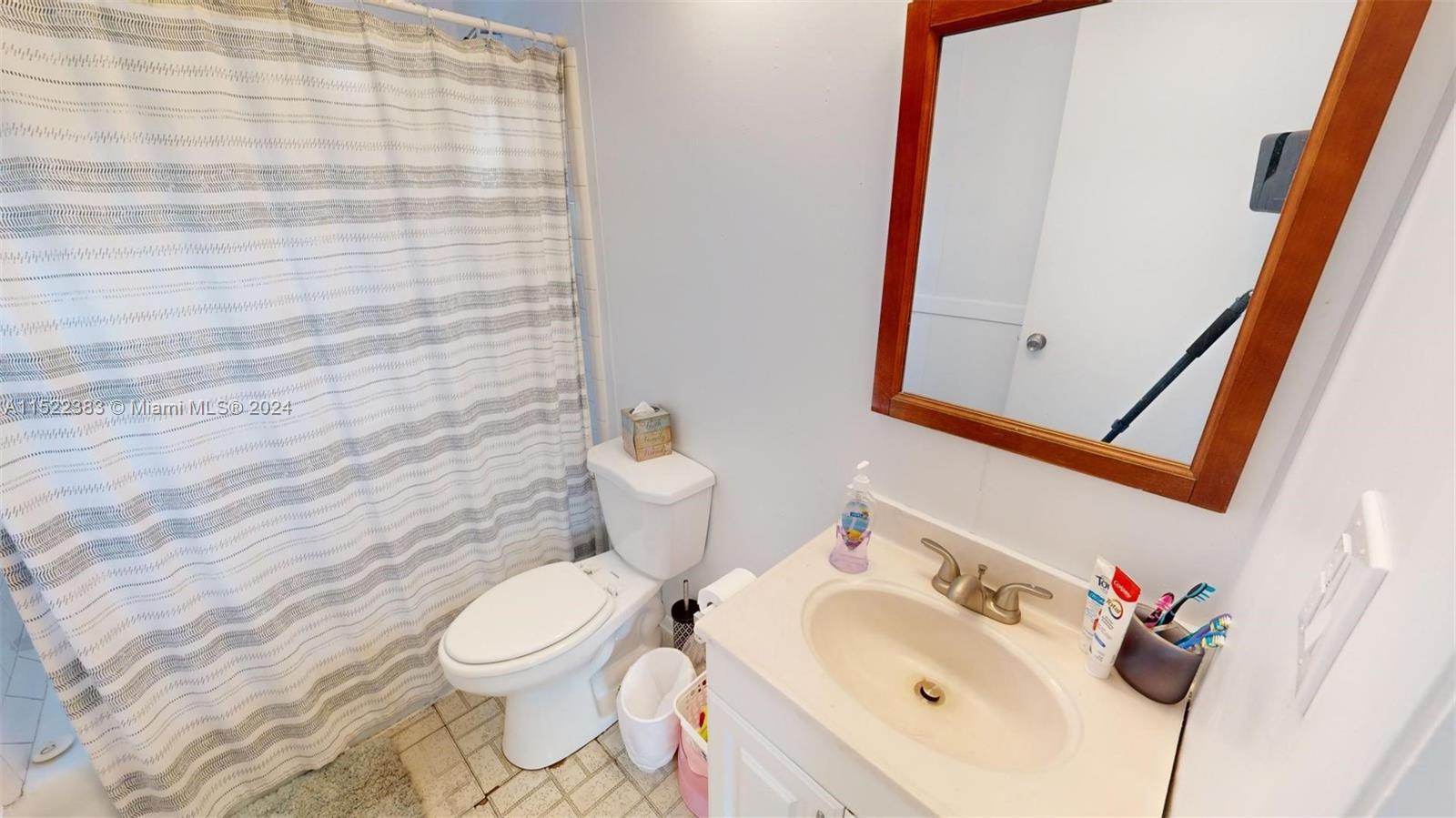 59 Tarpon Avenue, Key Largo, FL, 33037 United States, 2 Bedrooms Bedrooms, ,1 BathroomBathrooms,Residential,For Sale,Tarpon Avenue,A11522383