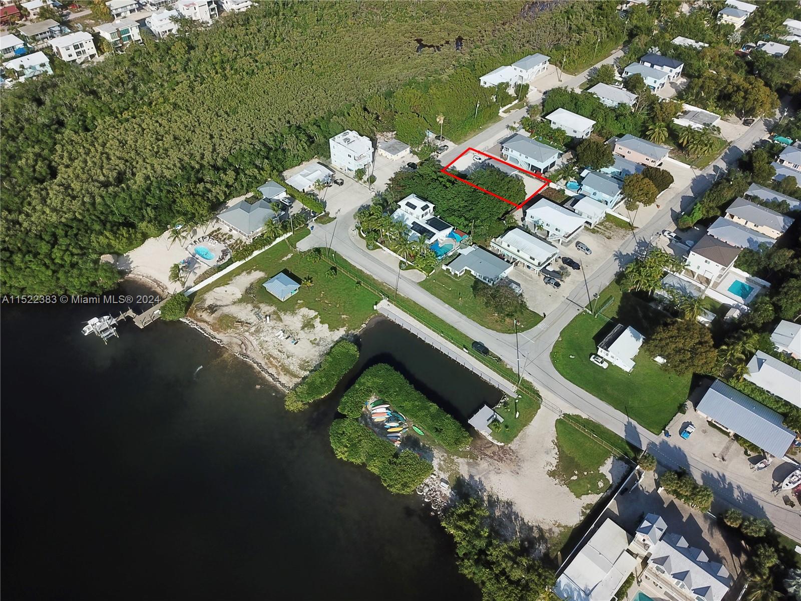 59 Tarpon Avenue, Key Largo, FL, 33037 United States, 2 Bedrooms Bedrooms, ,1 BathroomBathrooms,Residential,For Sale,Tarpon Avenue,A11522383