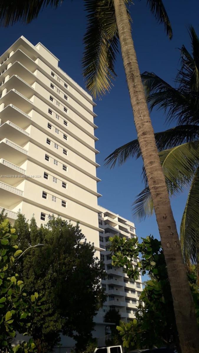4747 Collins Ave, Miami Beach, FL, 33140 United States, 2 Bedrooms Bedrooms, ,2 BathroomsBathrooms,Residential,For Sale,Collins Ave,A11522319