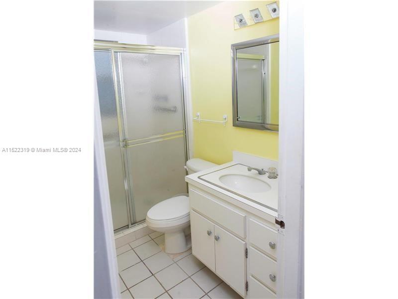 4747 Collins Ave, Miami Beach, FL, 33140 United States, 2 Bedrooms Bedrooms, ,2 BathroomsBathrooms,Residential,For Sale,Collins Ave,A11522319