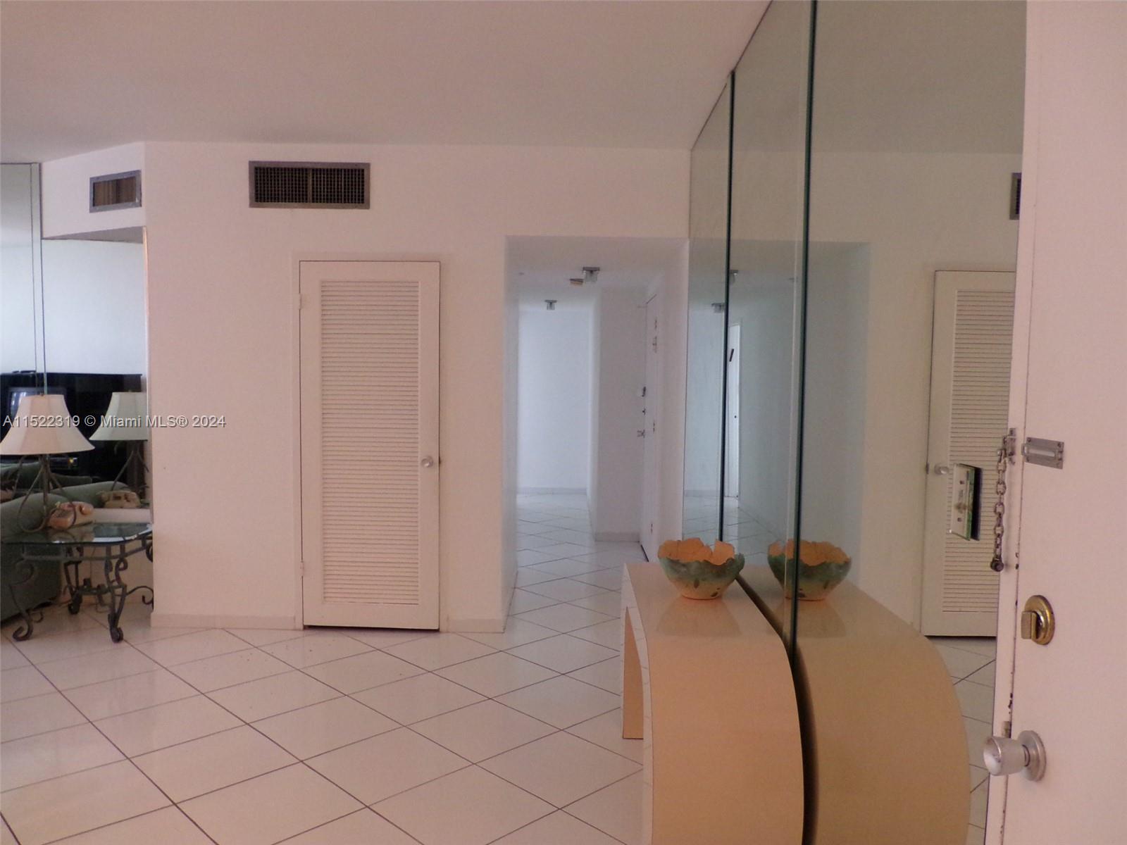 4747 Collins Ave, Miami Beach, FL, 33140 United States, 2 Bedrooms Bedrooms, ,2 BathroomsBathrooms,Residential,For Sale,Collins Ave,A11522319