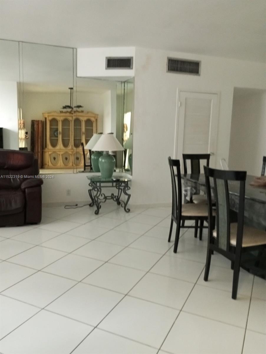 4747 Collins Ave, Miami Beach, FL, 33140 United States, 2 Bedrooms Bedrooms, ,2 BathroomsBathrooms,Residential,For Sale,Collins Ave,A11522319