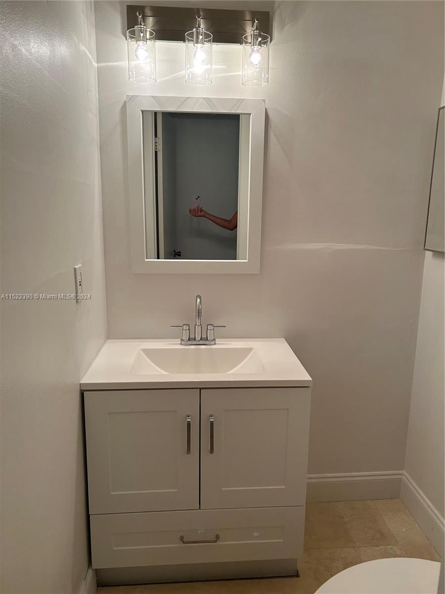 19172 NW 82nd Cir Ct 30R, Hialeah, Florida 33015, 3 Bedrooms Bedrooms, ,2 BathroomsBathrooms,Residentiallease,For Rent,19172 NW 82nd Cir Ct 30R,A11522390