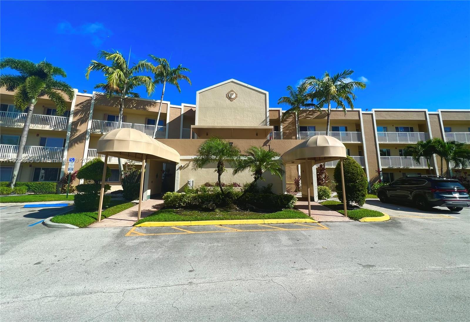 7380 Devon Dr, Tamarac, FL, 33321 United States, 2 Bedrooms Bedrooms, ,2 BathroomsBathrooms,Residential,For Sale,Devon Dr,A11522395