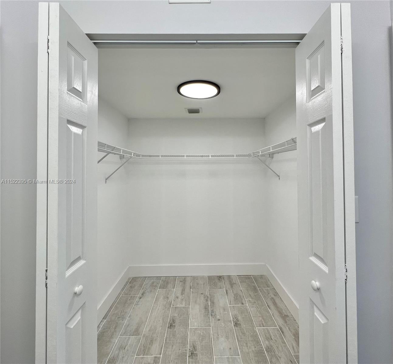 7380 Devon Dr, Tamarac, FL, 33321 United States, 2 Bedrooms Bedrooms, ,2 BathroomsBathrooms,Residential,For Sale,Devon Dr,A11522395