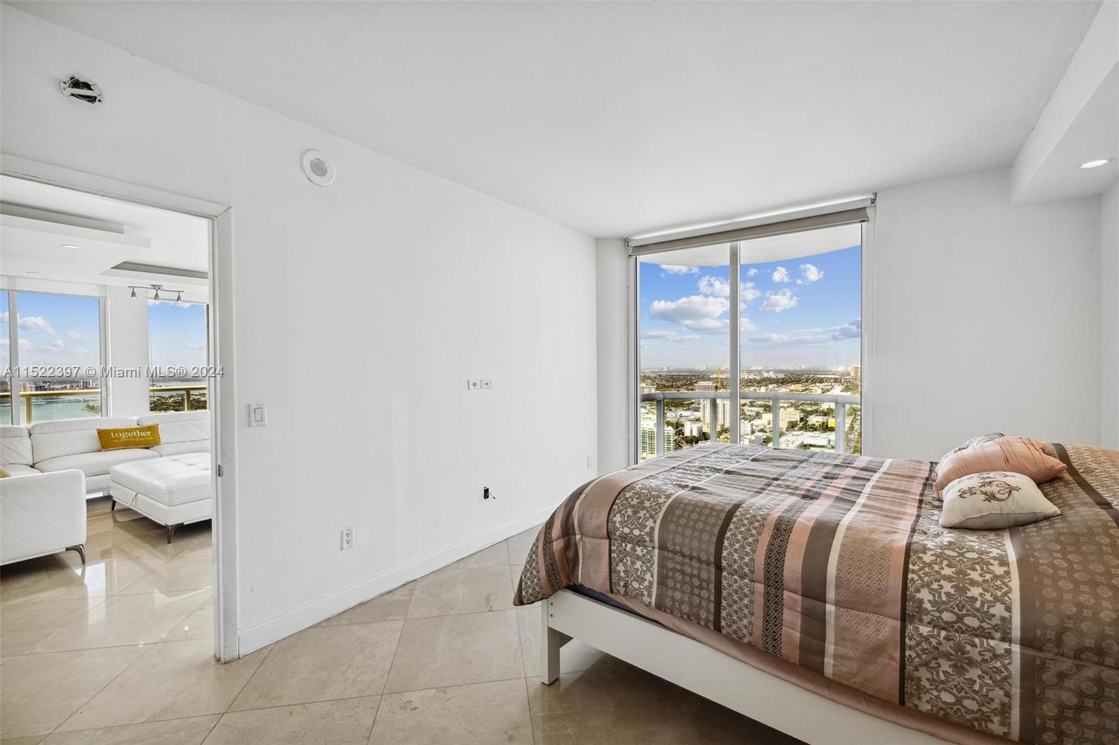 6365 Collins Ave, Miami Beach, FL, 33141 United States, 2 Bedrooms Bedrooms, ,2 BathroomsBathrooms,Residential,For Sale,Collins Ave,A11522397