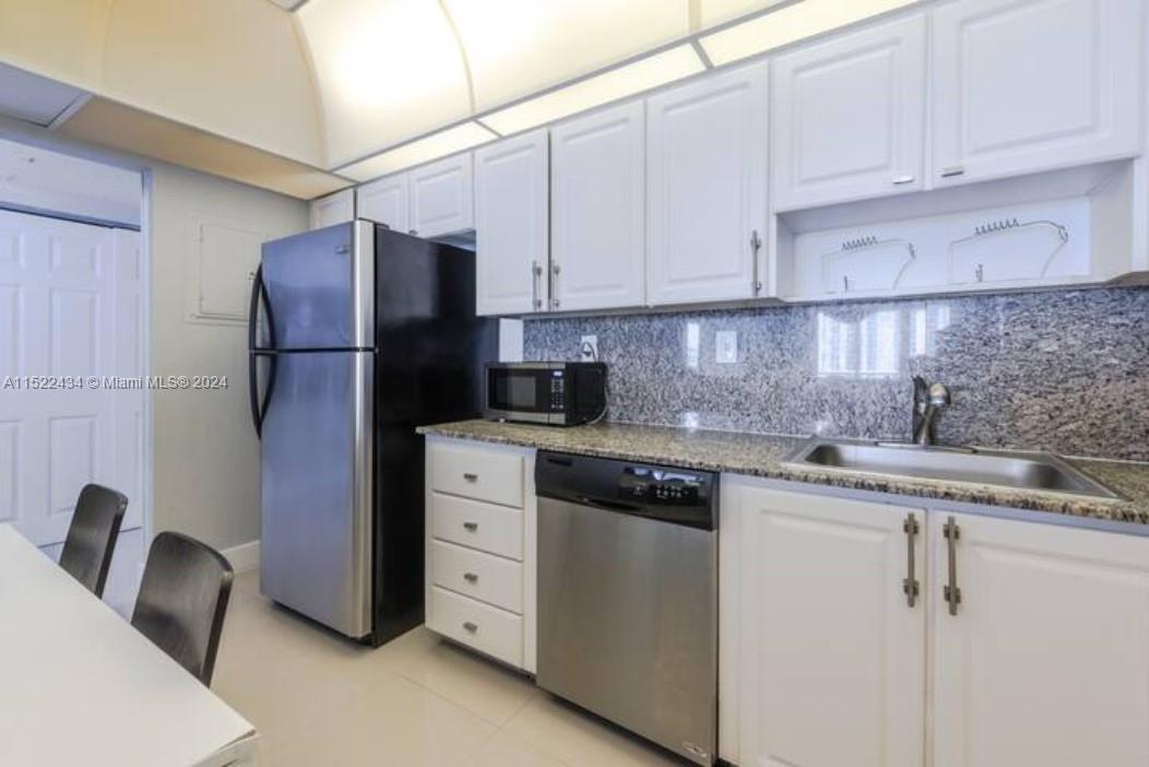 19370 Collins Ave, Sunny Isles Beach, FL, 33160 United States, 1 Bedroom Bedrooms, ,1 BathroomBathrooms,Residential,For Sale,Collins Ave,A11522434