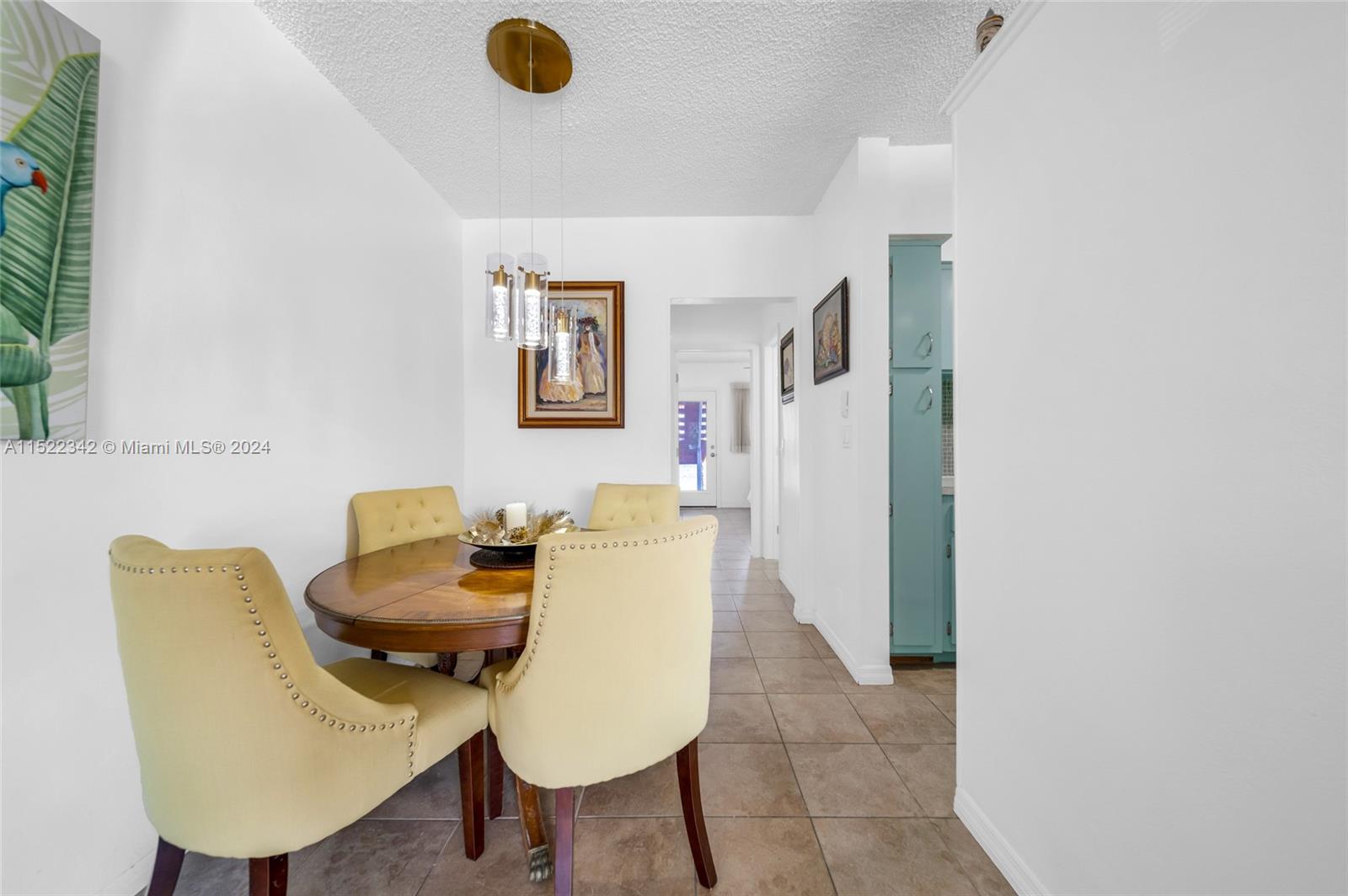 1050 SW 11th St 3L, Hallandale Beach, Florida 33009, 1 Bedroom Bedrooms, ,1 BathroomBathrooms,Residential,For Sale,1050 SW 11th St 3L,A11522342