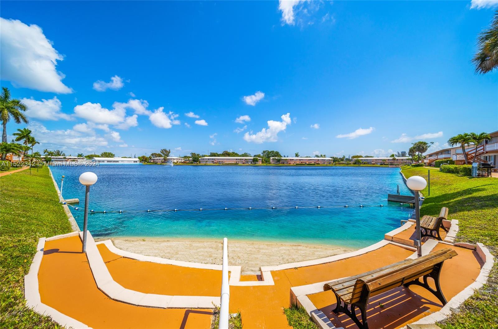 1050 SW 11th St 3L, Hallandale Beach, Florida 33009, 1 Bedroom Bedrooms, ,1 BathroomBathrooms,Residential,For Sale,1050 SW 11th St 3L,A11522342