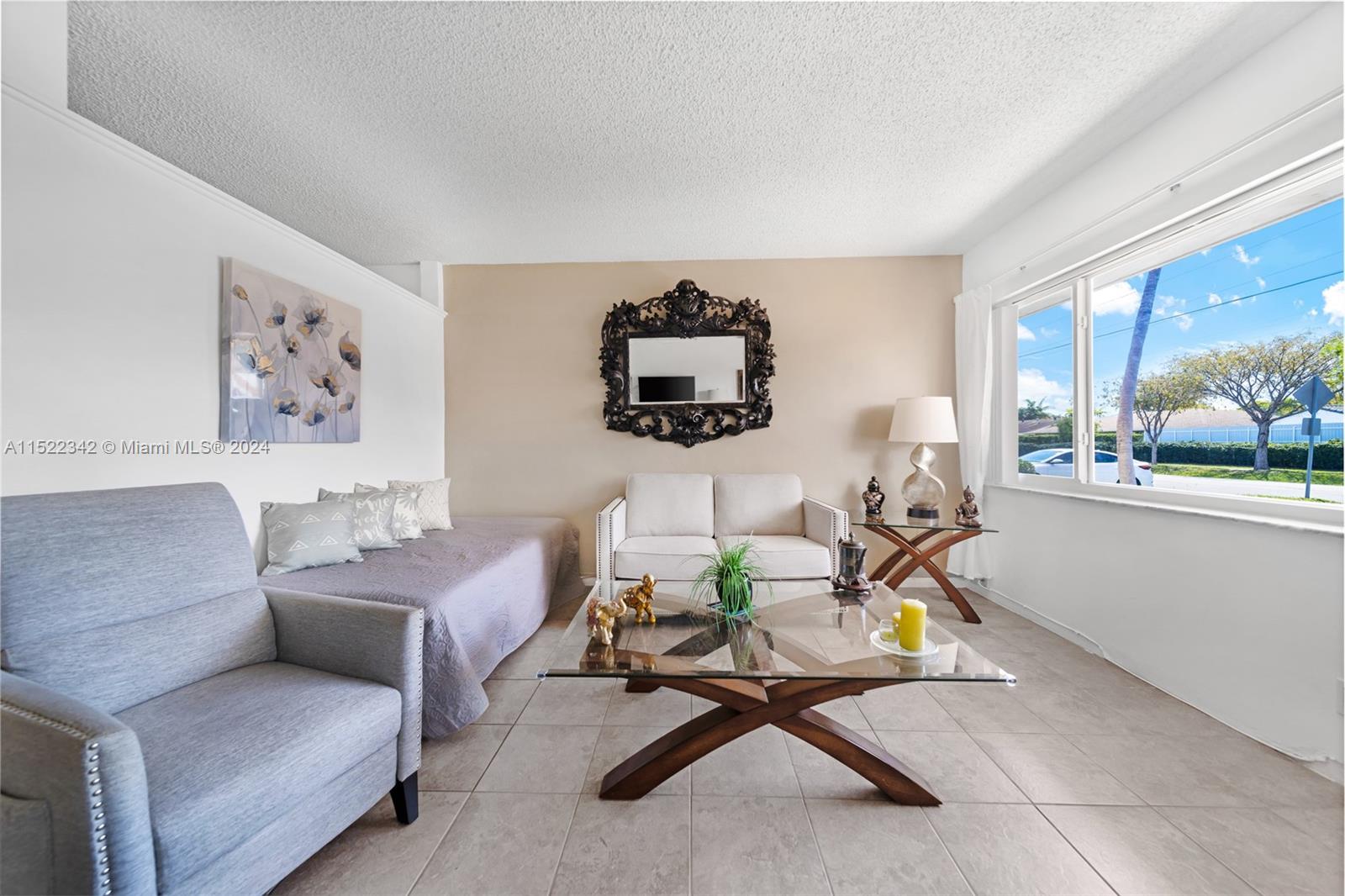 1050 SW 11th St 3L, Hallandale Beach, Florida 33009, 1 Bedroom Bedrooms, ,1 BathroomBathrooms,Residential,For Sale,1050 SW 11th St 3L,A11522342