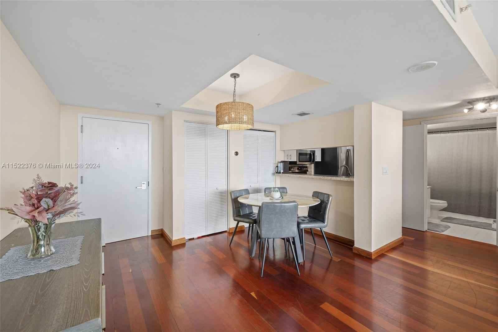 650 West Ave 504, Miami Beach, Florida 33139, 1 Bedroom Bedrooms, ,1 BathroomBathrooms,Residential,For Sale,650 West Ave 504,A11522376