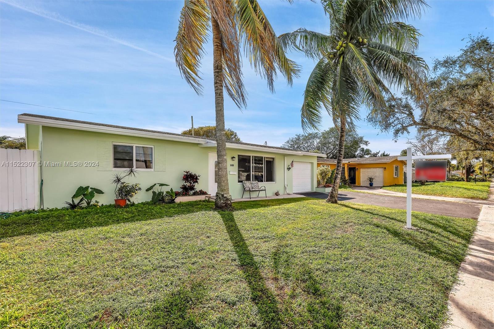 6480 Thomas St, Hollywood, FL, 33024 United States, 3 Bedrooms Bedrooms, ,2 BathroomsBathrooms,Residential,For Sale,Thomas St,A11522307