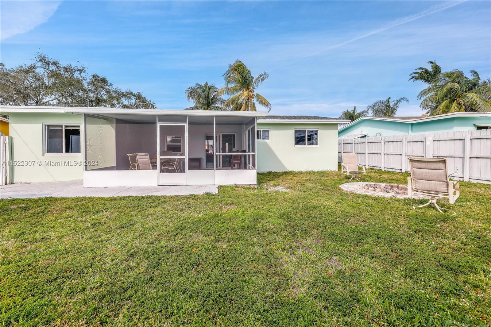 6480 Thomas St, Hollywood, FL, 33024 United States, 3 Bedrooms Bedrooms, ,2 BathroomsBathrooms,Residential,For Sale,Thomas St,A11522307