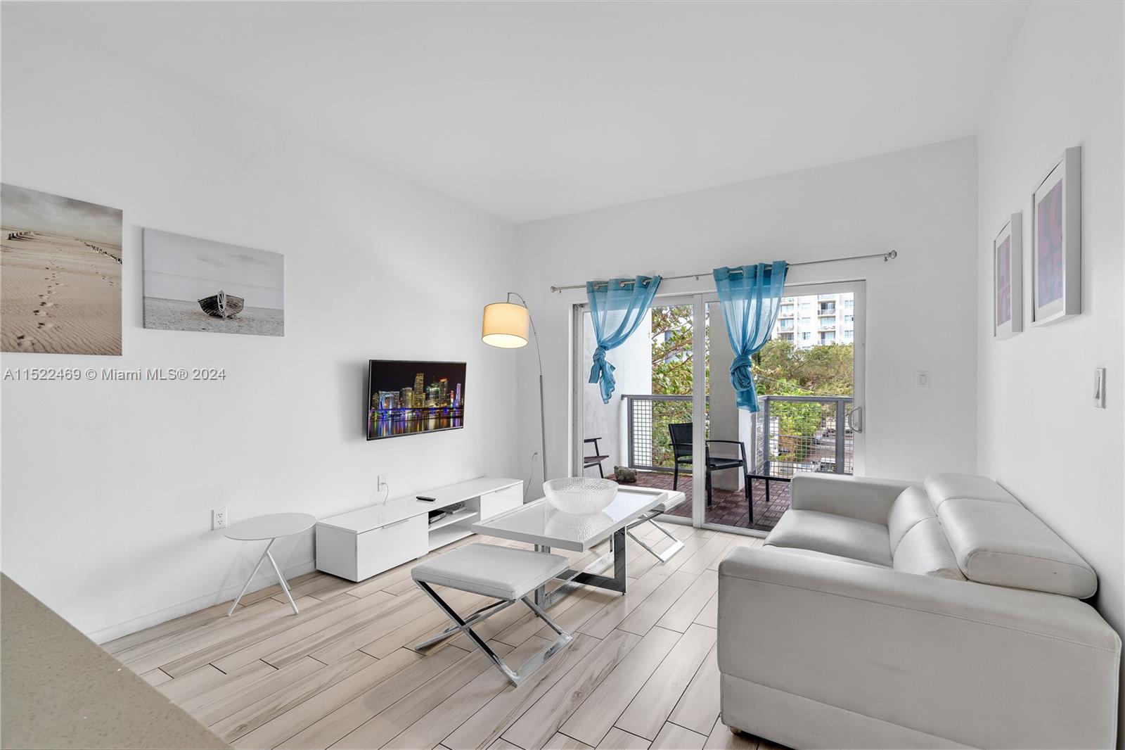 481 NE 29th St 403, Miami, Florida 33137, 2 Bedrooms Bedrooms, ,2 BathroomsBathrooms,Residential,For Sale,481 NE 29th St 403,A11522469