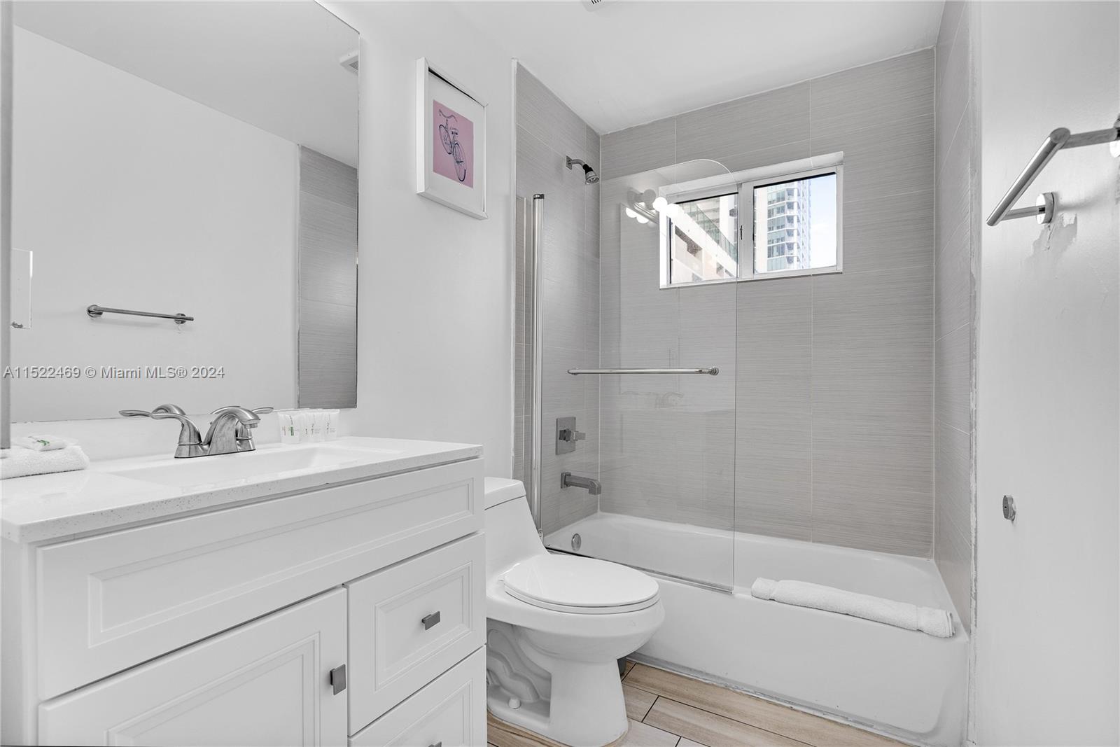 481 NE 29th St 403, Miami, Florida 33137, 2 Bedrooms Bedrooms, ,2 BathroomsBathrooms,Residential,For Sale,481 NE 29th St 403,A11522469