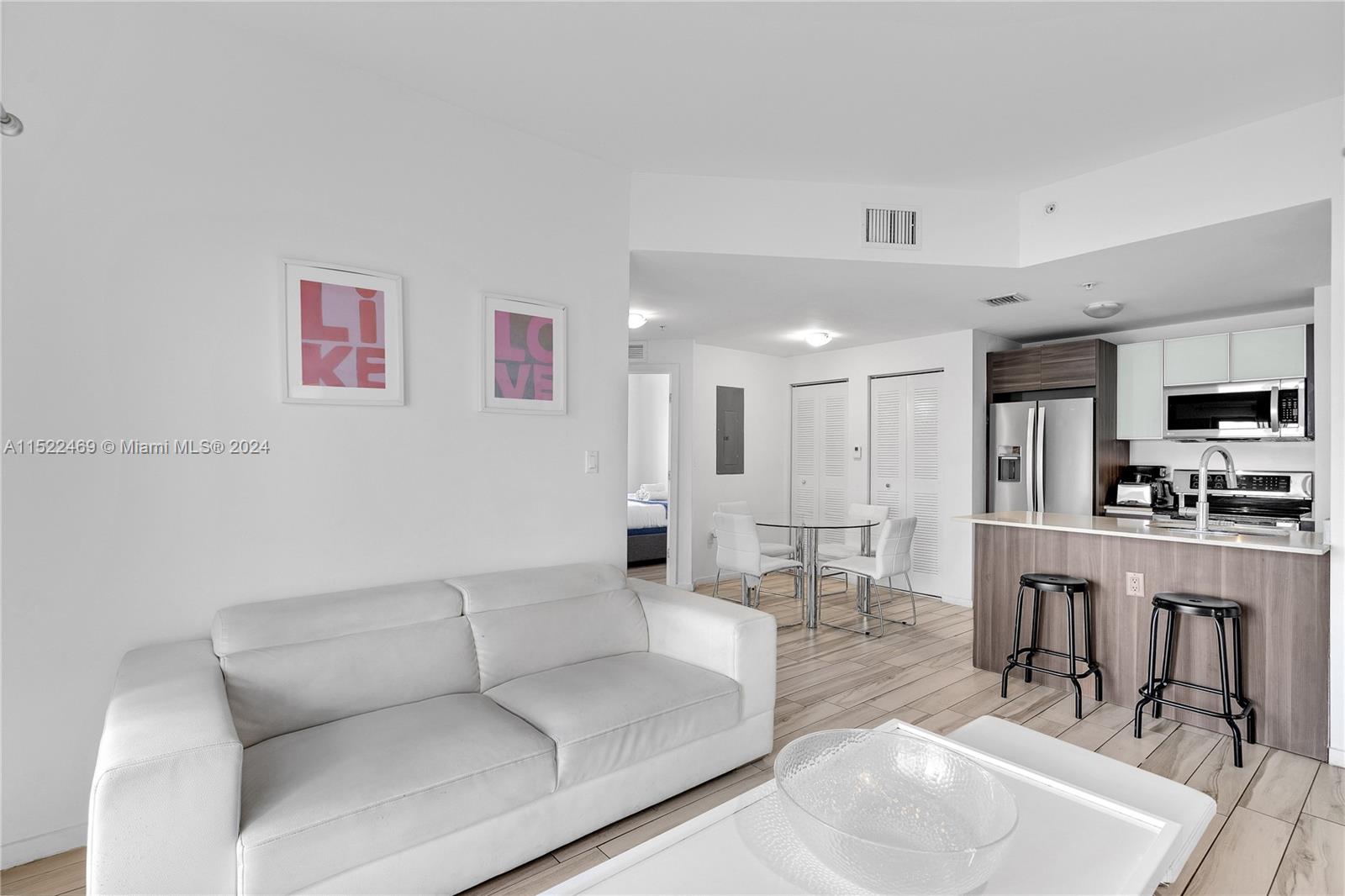 481 NE 29th St 403, Miami, Florida 33137, 2 Bedrooms Bedrooms, ,2 BathroomsBathrooms,Residential,For Sale,481 NE 29th St 403,A11522469