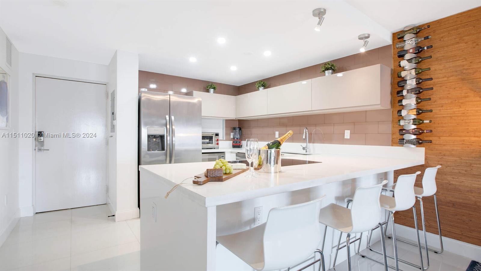 1331 Lincoln Rd 1104, Miami Beach, Florida 33139, 2 Bedrooms Bedrooms, ,2 BathroomsBathrooms,Residential,For Sale,1331 Lincoln Rd 1104,A11511020