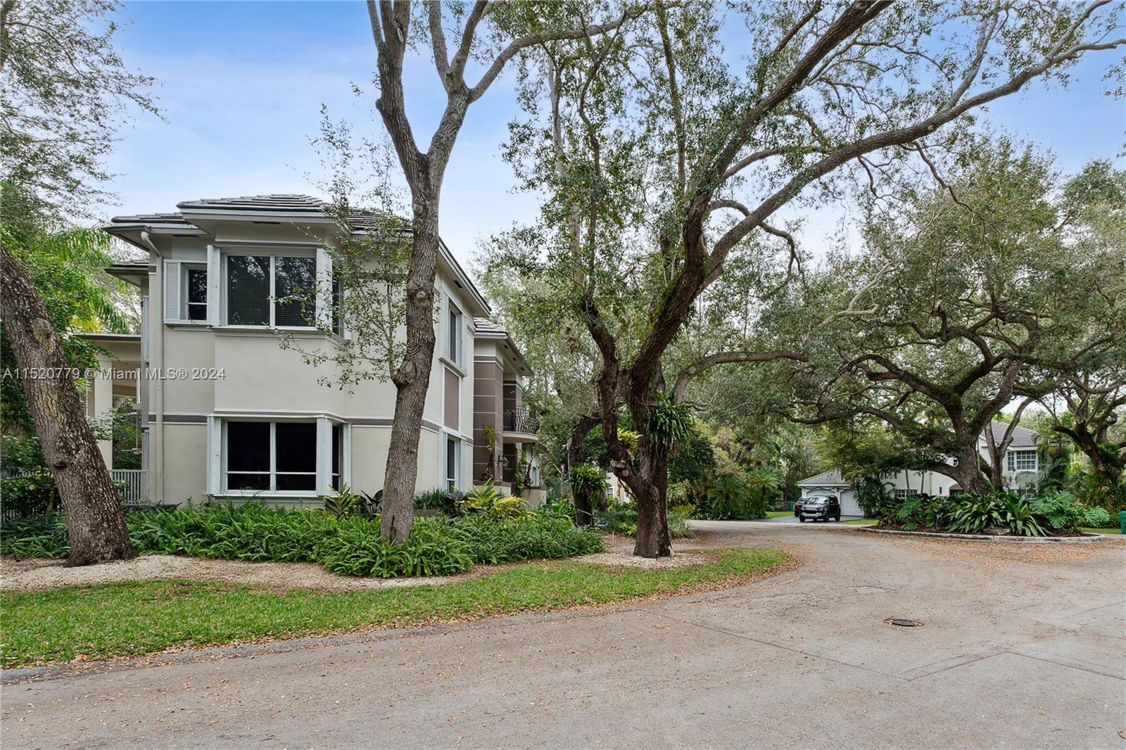 7226 146th St Cir, Palmetto Bay, FL, 33158 United States, 5 Bedrooms Bedrooms, ,4 BathroomsBathrooms,Residential,For Sale,146th St Cir,A11520779