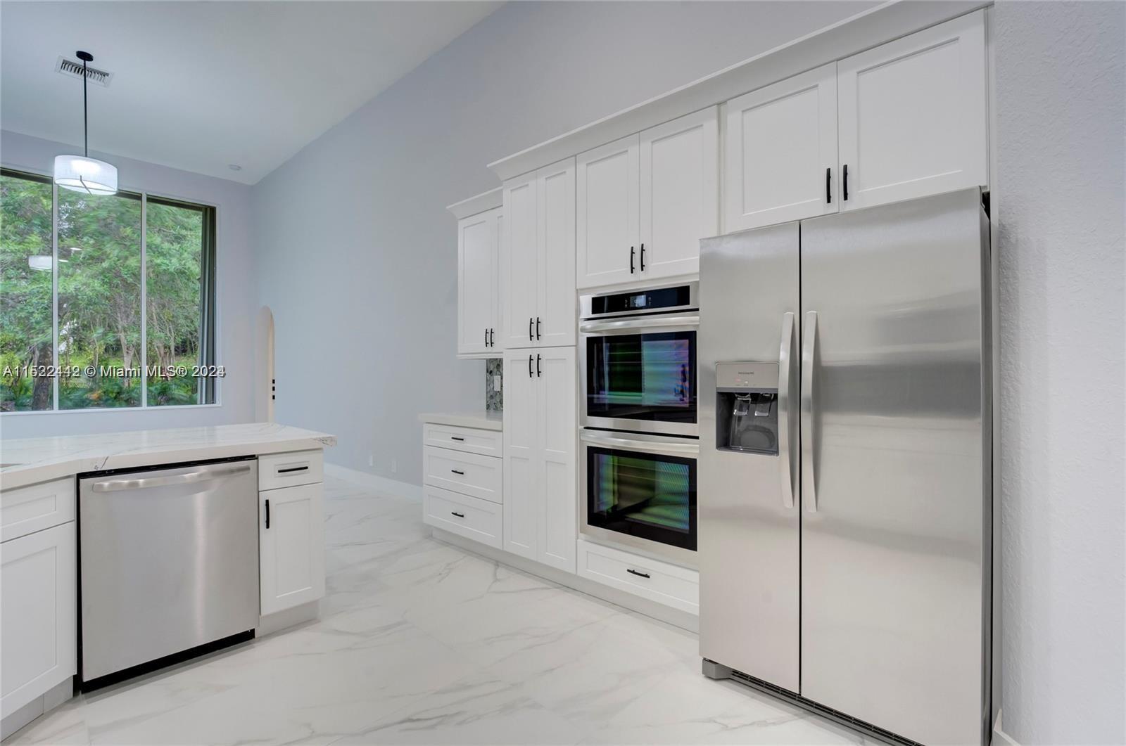 10440 Trianon Pl, Wellington, FL, 33449 United States, 5 Bedrooms Bedrooms, ,4 BathroomsBathrooms,Residential,For Sale,Trianon Pl,A11522442