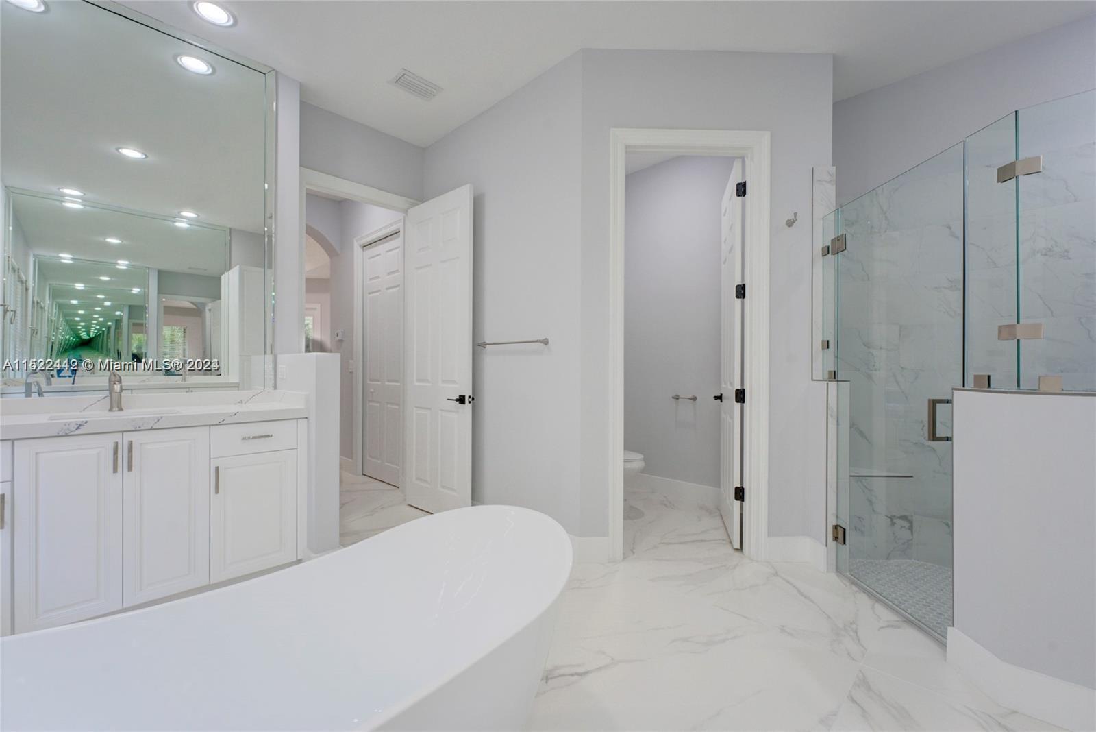 10440 Trianon Pl, Wellington, FL, 33449 United States, 5 Bedrooms Bedrooms, ,4 BathroomsBathrooms,Residential,For Sale,Trianon Pl,A11522442