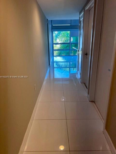 421 Meridian Ave 18, Miami Beach, Florida 33139, 2 Bedrooms Bedrooms, ,2 BathroomsBathrooms,Residentiallease,For Rent,421 Meridian Ave 18,A11522473