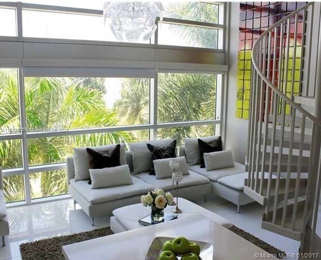 421 Meridian Ave 18, Miami Beach, Florida 33139, 2 Bedrooms Bedrooms, ,2 BathroomsBathrooms,Residentiallease,For Rent,421 Meridian Ave 18,A11522473