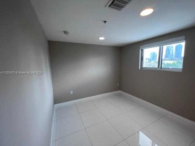 421 Meridian Ave 18, Miami Beach, Florida 33139, 2 Bedrooms Bedrooms, ,2 BathroomsBathrooms,Residentiallease,For Rent,421 Meridian Ave 18,A11522473