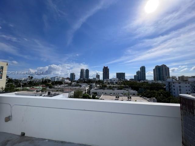 421 Meridian Ave 18, Miami Beach, Florida 33139, 2 Bedrooms Bedrooms, ,2 BathroomsBathrooms,Residentiallease,For Rent,421 Meridian Ave 18,A11522473