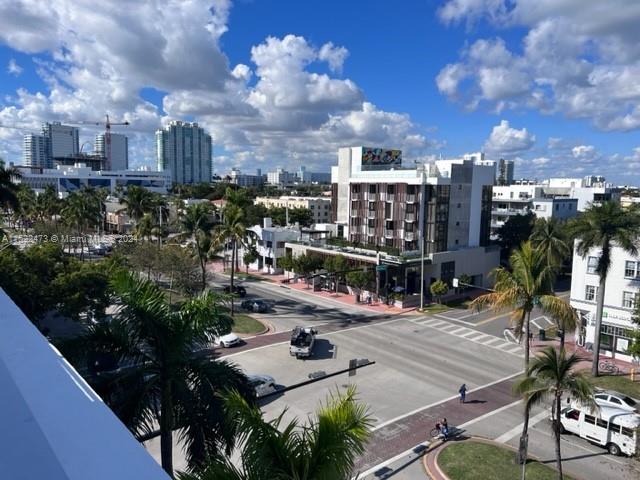 421 Meridian Ave 18, Miami Beach, Florida 33139, 2 Bedrooms Bedrooms, ,2 BathroomsBathrooms,Residentiallease,For Rent,421 Meridian Ave 18,A11522473