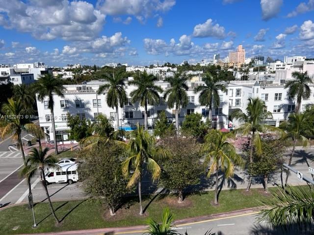 421 Meridian Ave 18, Miami Beach, Florida 33139, 2 Bedrooms Bedrooms, ,2 BathroomsBathrooms,Residentiallease,For Rent,421 Meridian Ave 18,A11522473
