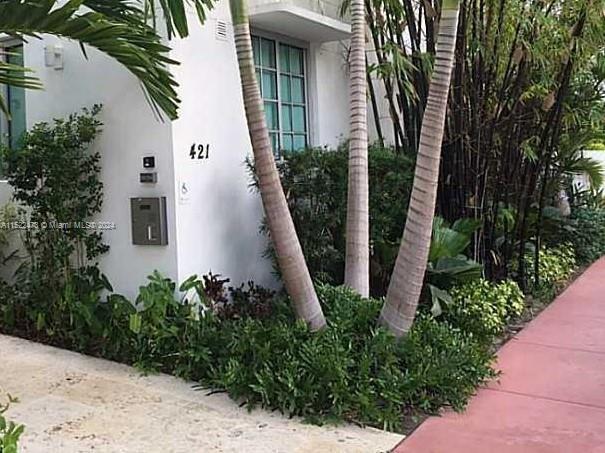 421 Meridian Ave 18, Miami Beach, Florida 33139, 2 Bedrooms Bedrooms, ,2 BathroomsBathrooms,Residentiallease,For Rent,421 Meridian Ave 18,A11522473