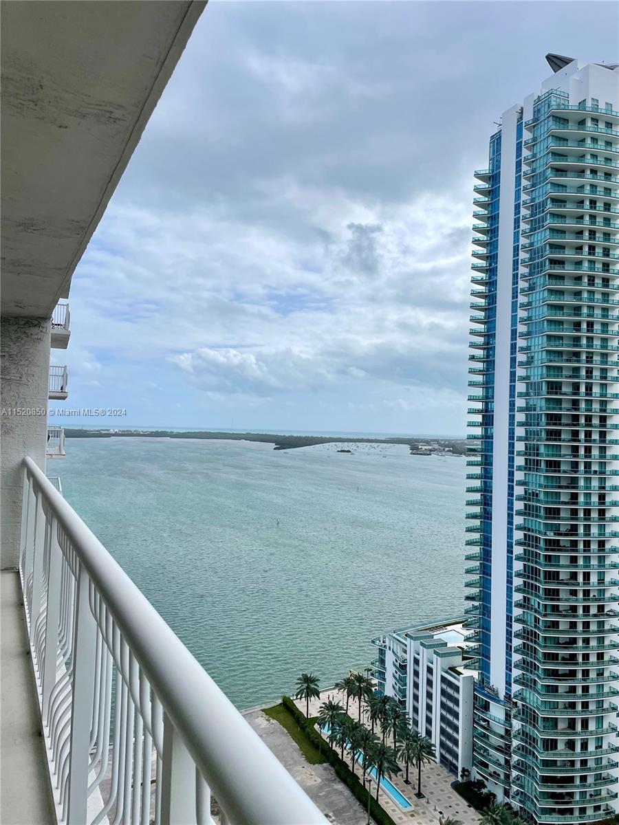 1200  Brickell Bay Dr #2907 For Sale A11520850, FL