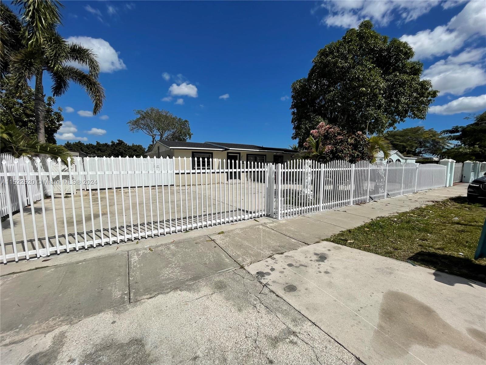 29939 159th Dr, Homestead, FL, 33033 United States, 5 Bedrooms Bedrooms, ,3 BathroomsBathrooms,Residential,For Sale,159th Dr,A11522520