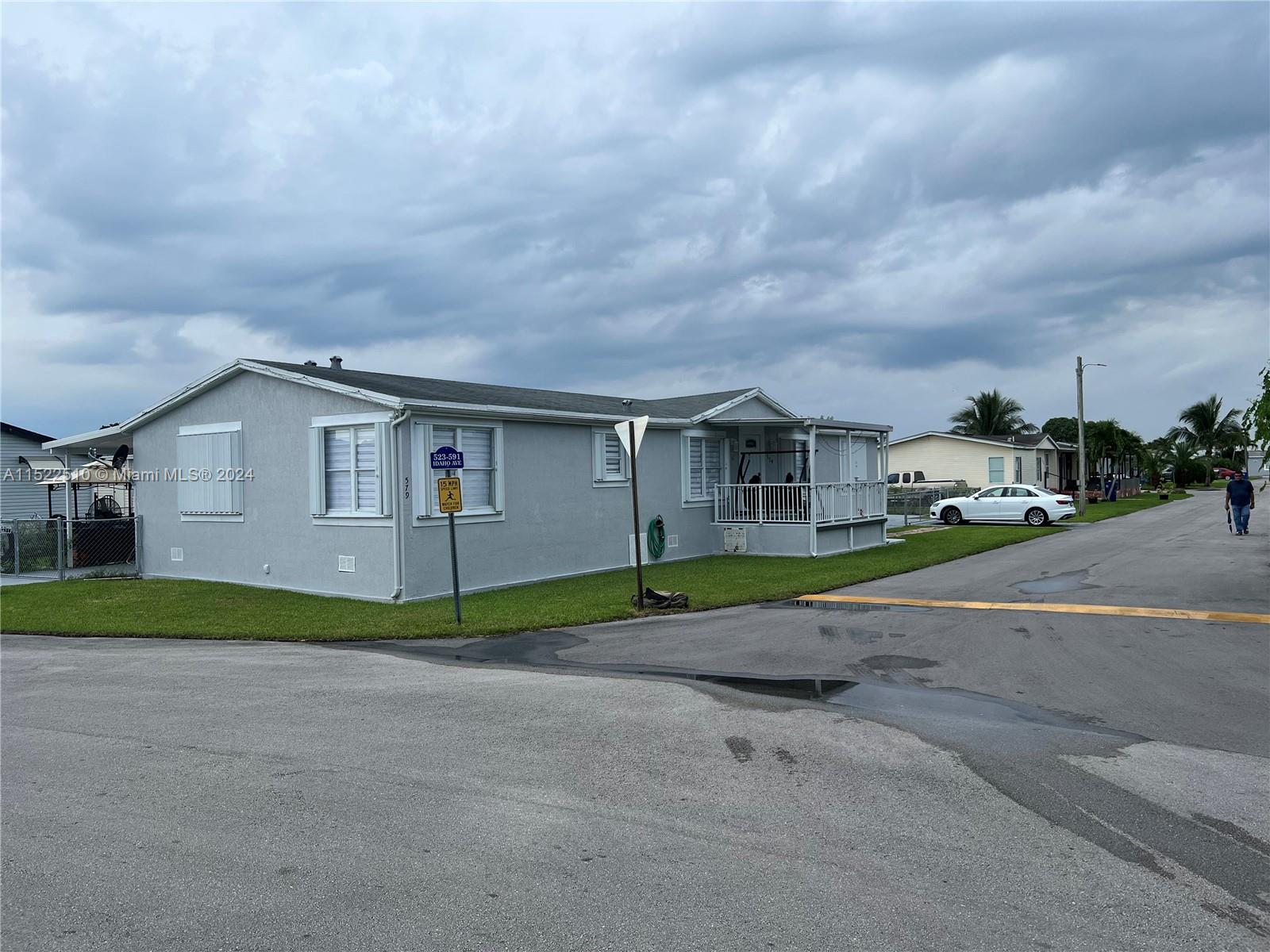 19800 180th Ave 579, Miami, FL, 33187 United States, 4 Bedrooms Bedrooms, ,2 BathroomsBathrooms,Residential,For Sale,180th Ave 579,A11522510