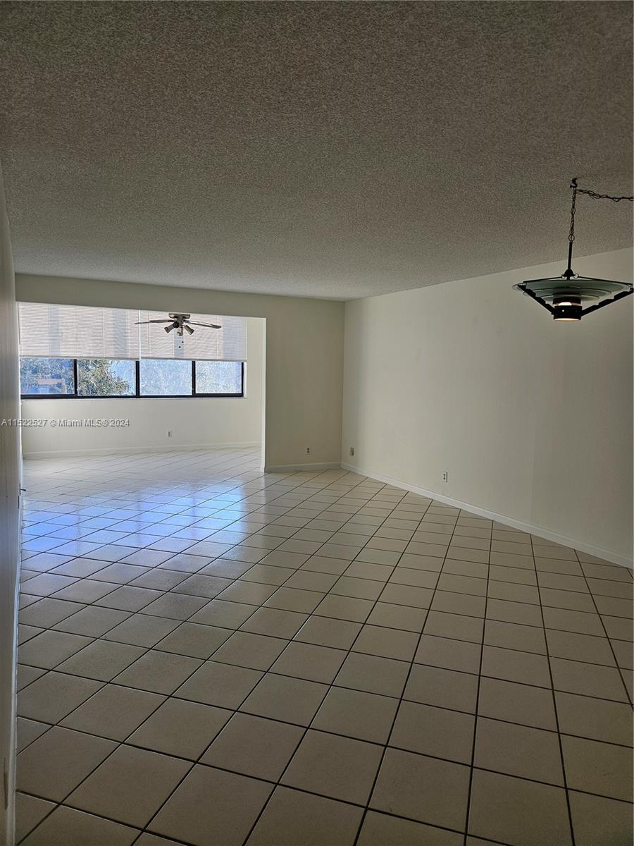 8040 Hampton Blvd 307, North Lauderdale, Florida 33068, 2 Bedrooms Bedrooms, ,2 BathroomsBathrooms,Residentiallease,For Rent,8040 Hampton Blvd 307,A11522527