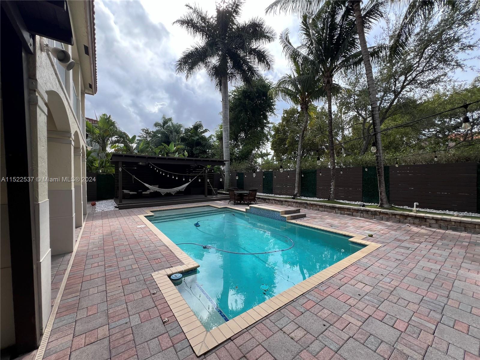 6498 113th Pl, Doral, FL, 33178 United States, 4 Bedrooms Bedrooms, ,3 BathroomsBathrooms,Residential,For Sale,113th Pl,A11522537