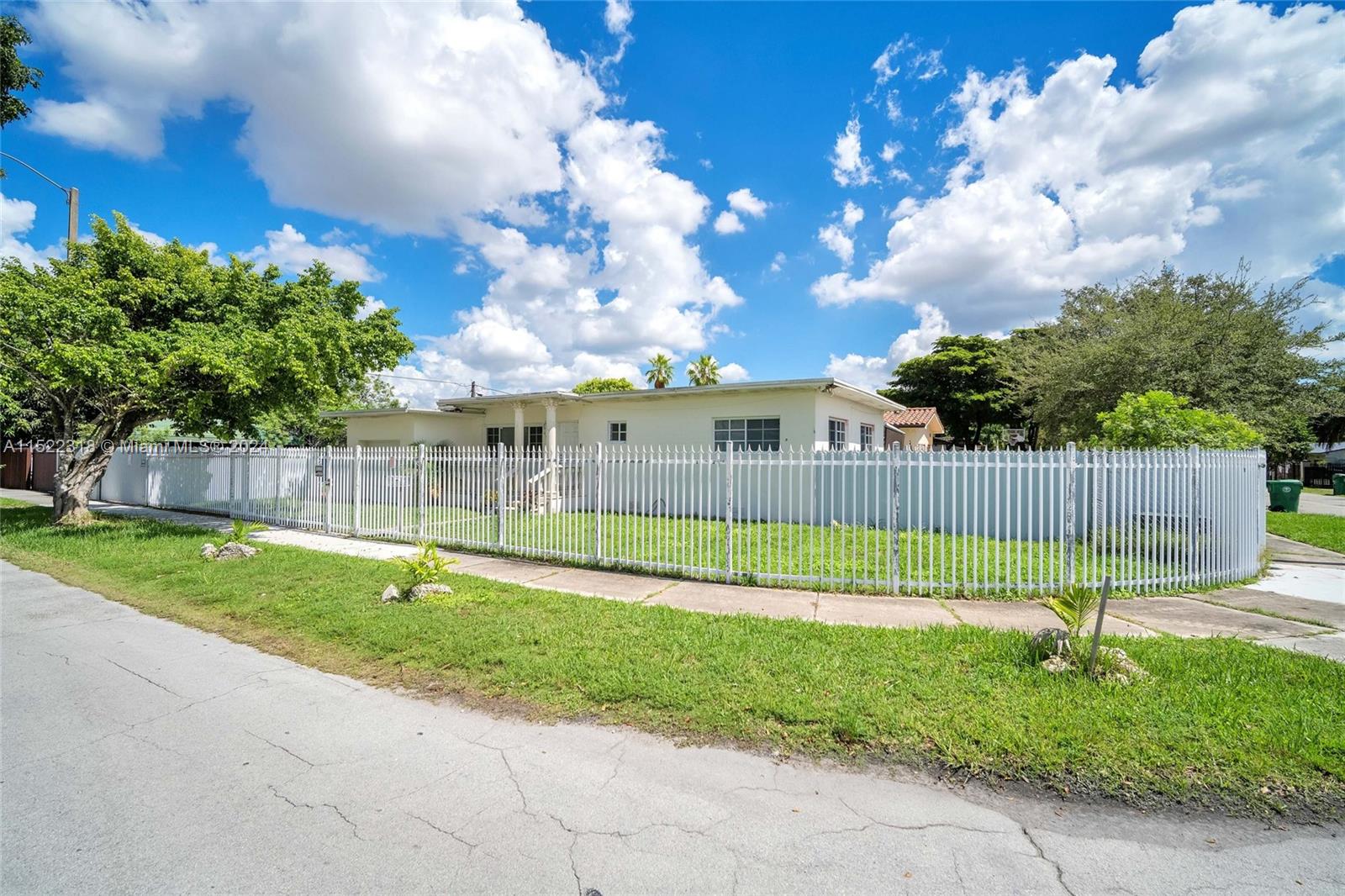 451 30th Pl, Miami, FL, 33125 United States, 2 Bedrooms Bedrooms, ,1 BathroomBathrooms,Residential,For Sale,30th Pl,A11522318