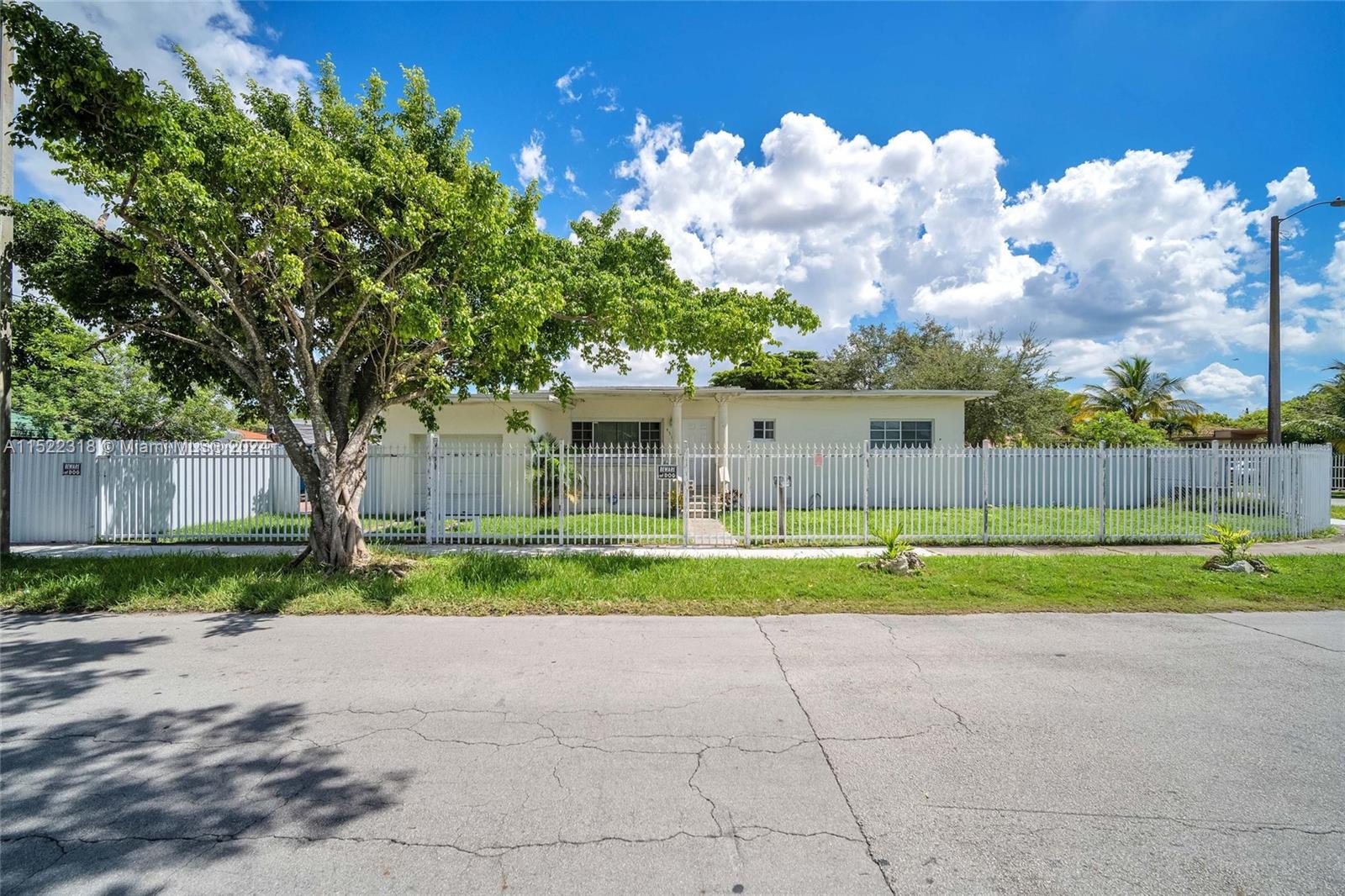 451 30th Pl, Miami, FL, 33125 United States, 2 Bedrooms Bedrooms, ,1 BathroomBathrooms,Residential,For Sale,30th Pl,A11522318