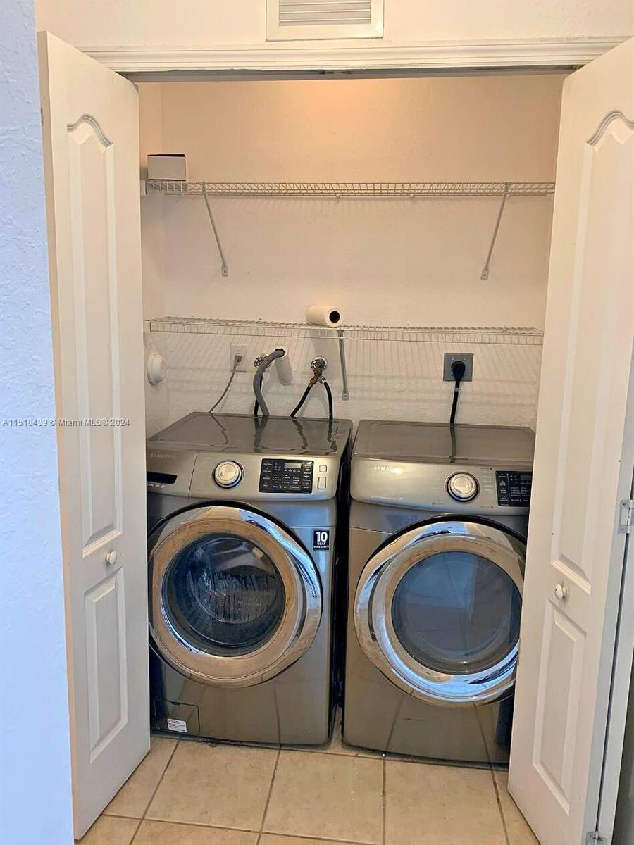 4767 SW 166th Ct, Miami, Florida 33185, 3 Bedrooms Bedrooms, ,2 BathroomsBathrooms,Residential,For Sale,4767 SW 166th Ct,A11518409