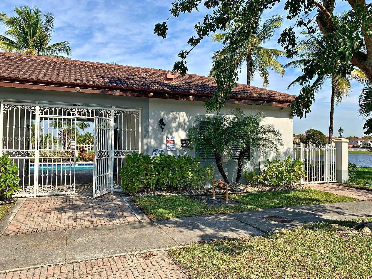 4767 SW 166th Ct, Miami, Florida 33185, 3 Bedrooms Bedrooms, ,2 BathroomsBathrooms,Residential,For Sale,4767 SW 166th Ct,A11518409