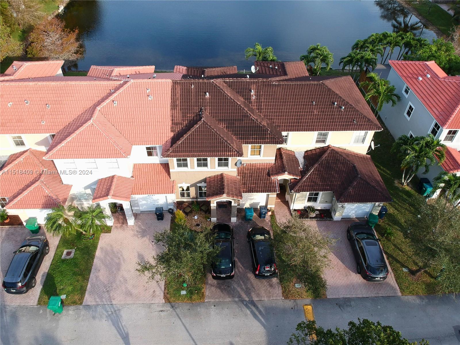 4767 SW 166th Ct, Miami, Florida 33185, 3 Bedrooms Bedrooms, ,2 BathroomsBathrooms,Residential,For Sale,4767 SW 166th Ct,A11518409