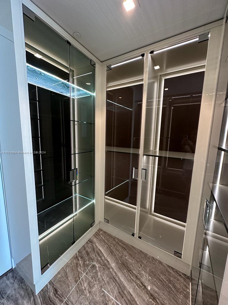 High-end Italian custom-made closet